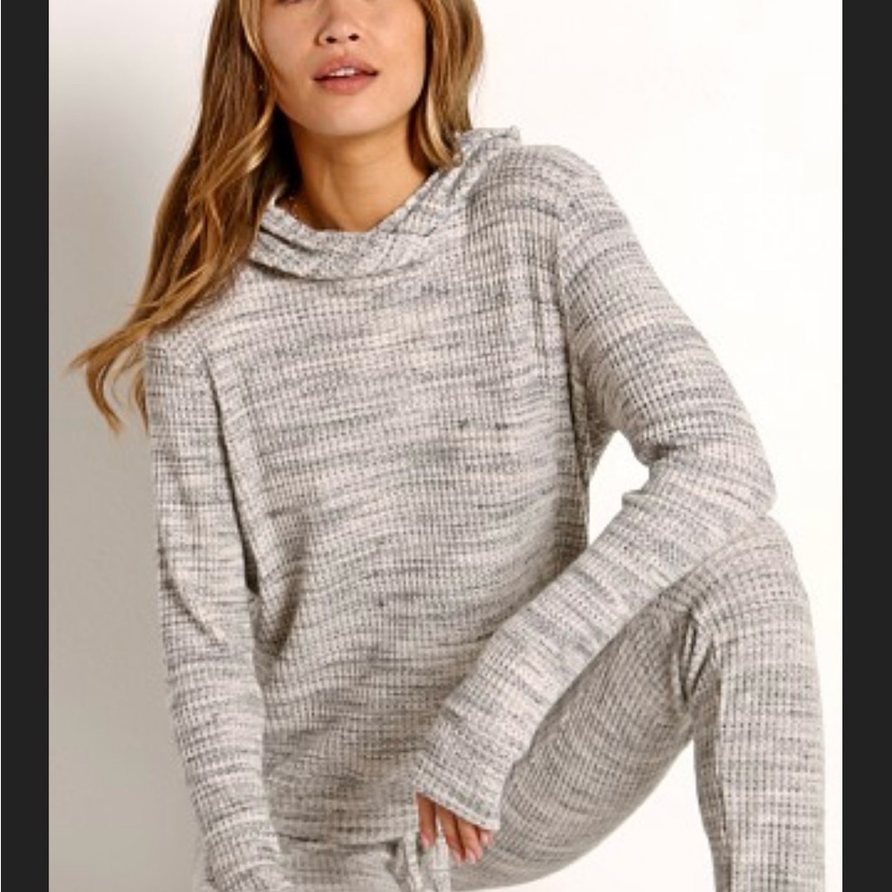 Beyond Yoga hooded top